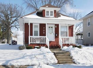 725 N Lincoln Ave, Aurora, IL