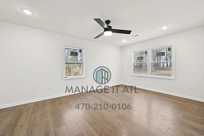 2762 Candler Rd — Photo 22
