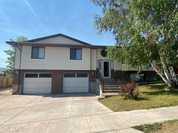 207 Holbrook Ct
