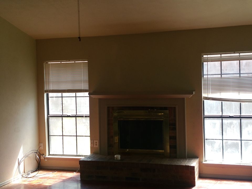 2nd image of 4216 Periwinkle Dr