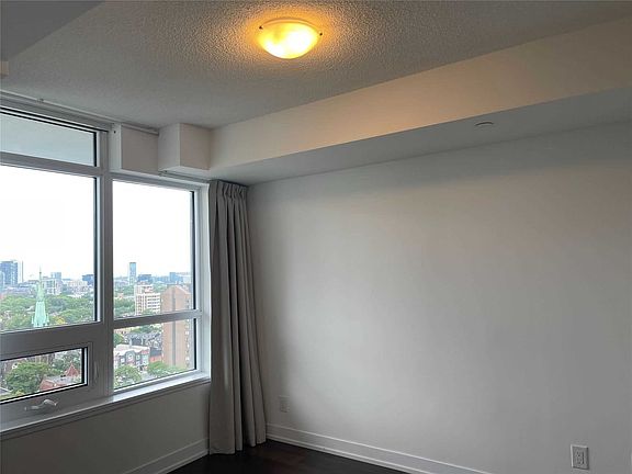 2nd image of 365 Church St #1609