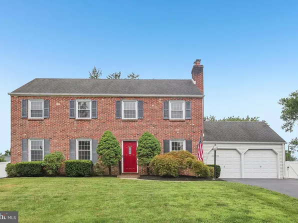 69 N Spring Ln, Phoenixville, PA 19460