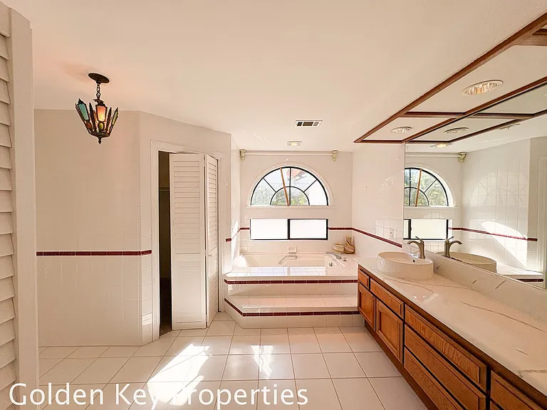 2475 Unicornio St — Photo 30