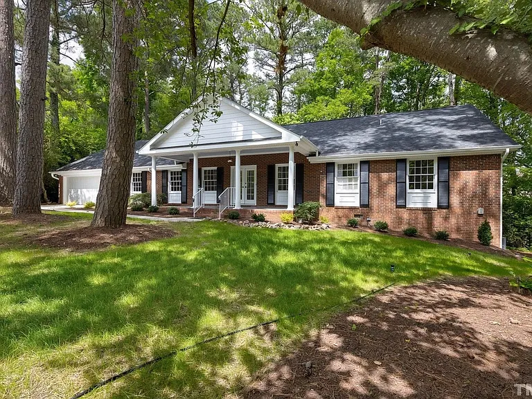 4600 Joyner Pl — Photo 24