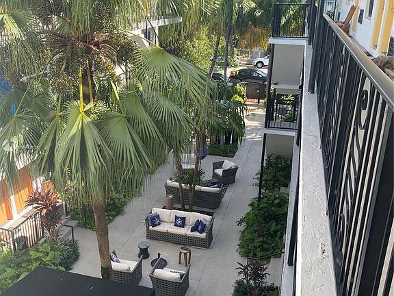 2nd image of 1330 Pennsylvania Ave #306