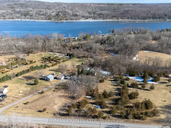 636 Glen Ross Rd, Quinte West, ON K0K 2C0