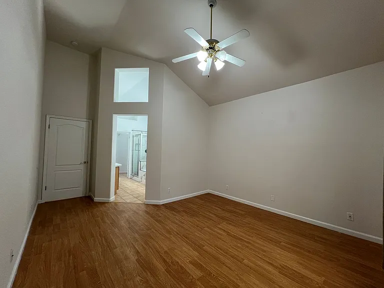 5835 W Athens Ave — Photo 19