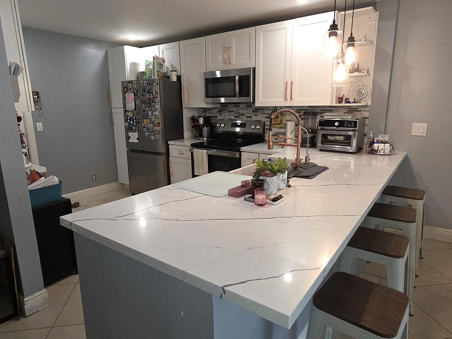 3 bed, 2.0 bath, 1556 sqft, $2,850 — Photo 4