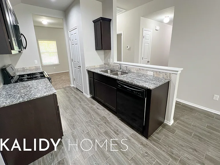 412 Nathan Way — Photo 9