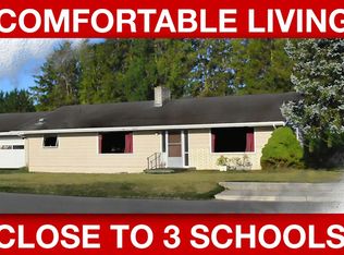 525 14th St, Lynden, WA 98264