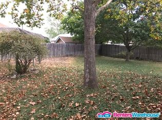 128 Bellair Dr, Kyle, TX 78640