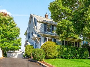 715 Old Post Rd, Mamaroneck, NY 10543