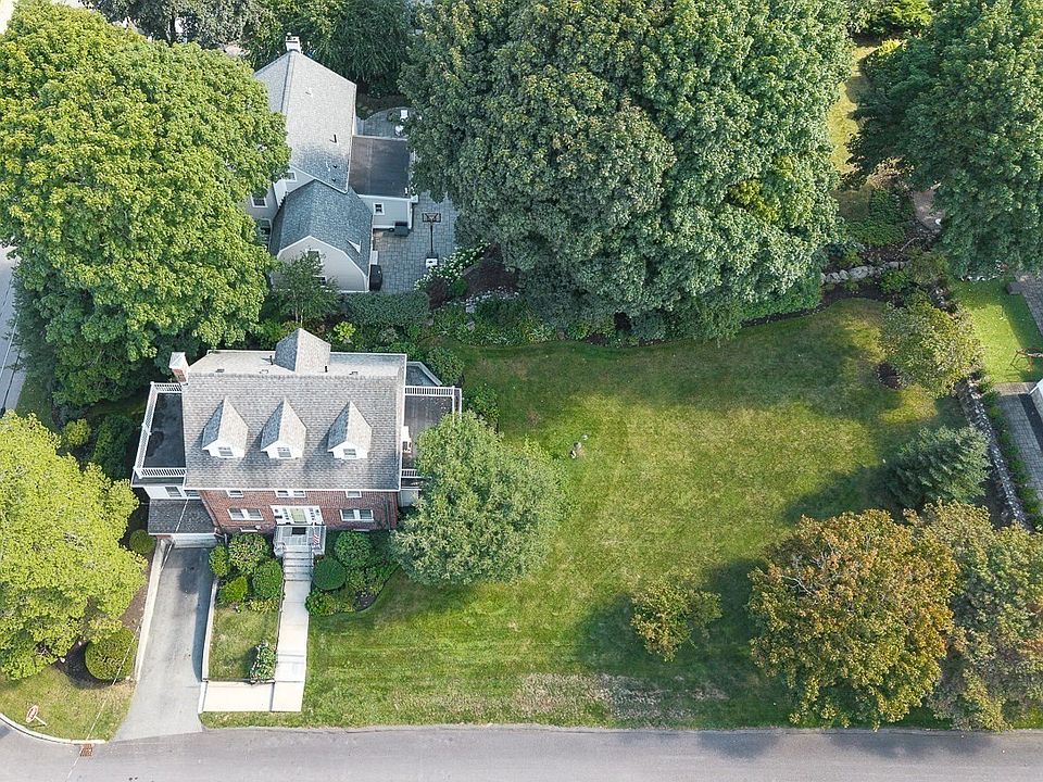 1st image of 143 Arlington St