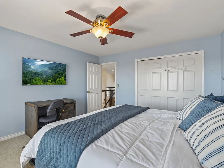 4350 Reginold Ct — Photo 26