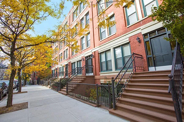 Sold by Space Marketing Shop | media 24