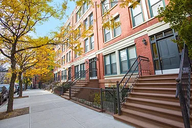 Sold by Space Marketing Shop