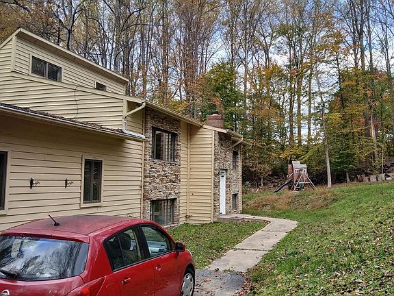 2nd image of 1540 Nicodemus Rd