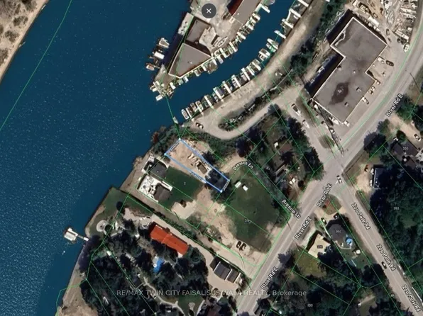 6 Browns Ln, Wasaga Beach, ON L9Z 2L7