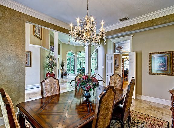 4th image of 102 Williamsburg Ct