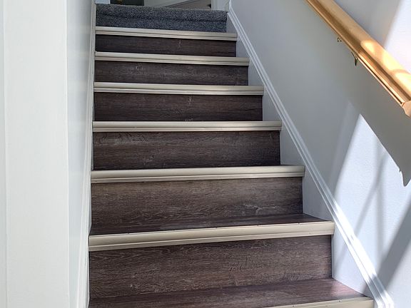 4th image of 401 Vista Cir #401
