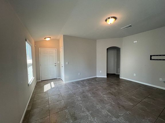 5th image of 18405 Catoctin Dr