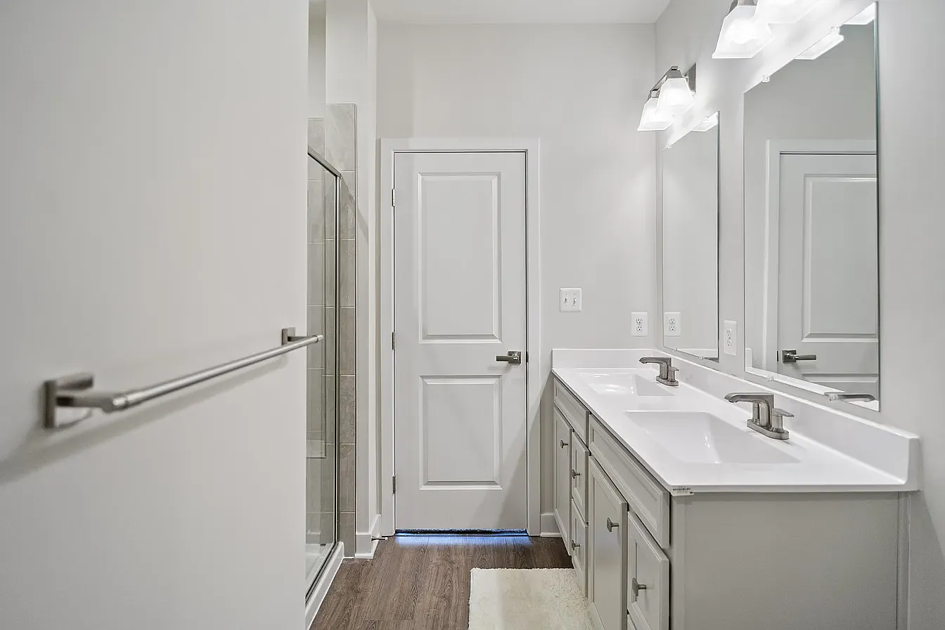 3 bed, 3.5 bath, 1720 sqft, $3,250 — Photo 2
