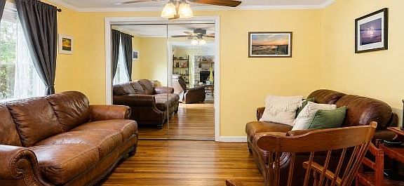 2nd image of 45 Haven St