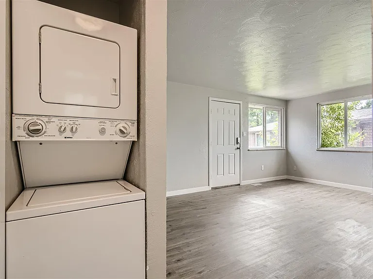 3227 S Huron St — Photo 19