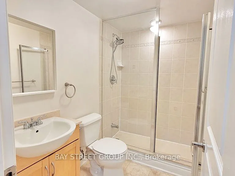 70 Byng Ave #32 — Photo 14