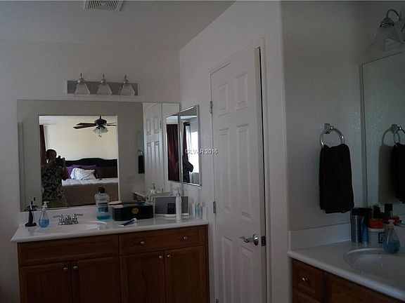 3rd image of 3630 Vino Biano Ave