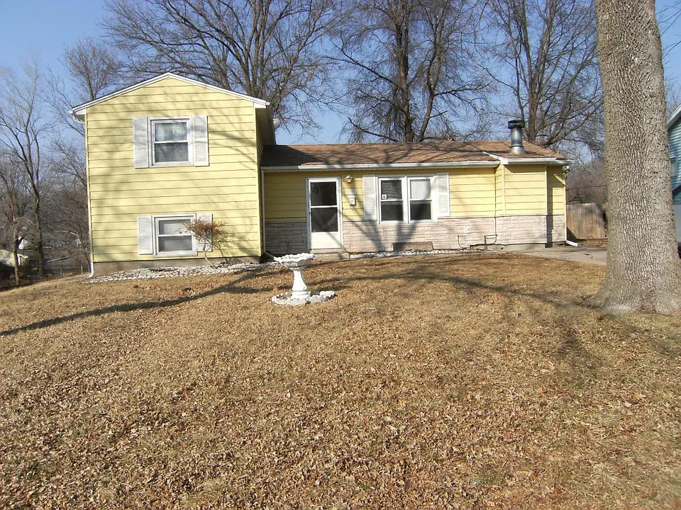 5143 Palmer Dr