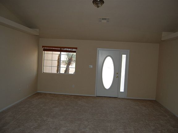3rd image of 14714 E 49th St