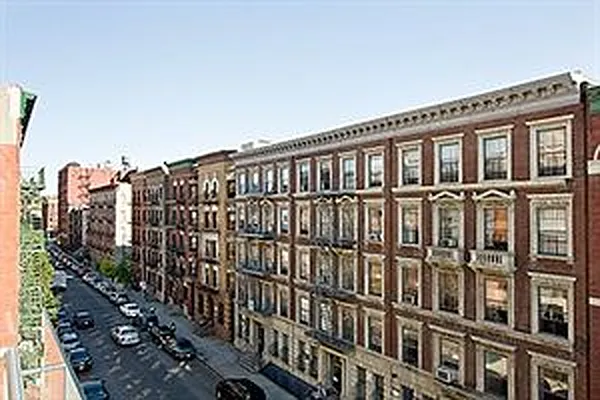 Sold by Douglas Elliman | media 17