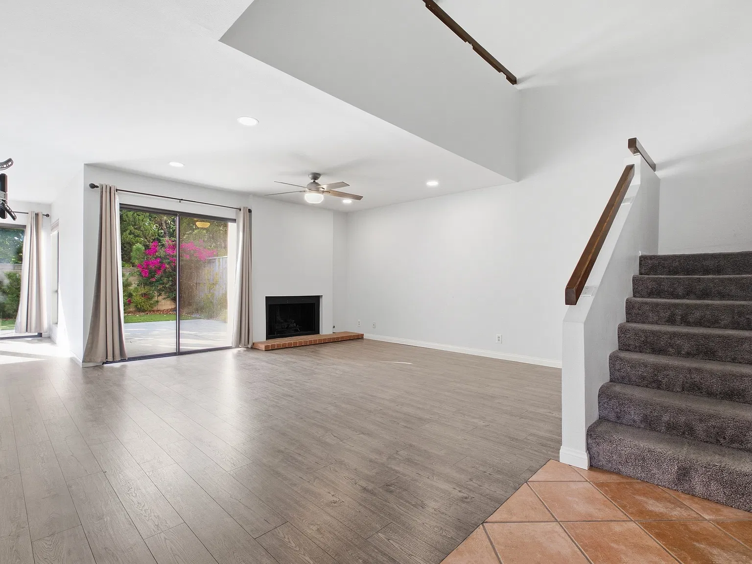 3 bed, 2.5 bath, 1925 sqft, $4,700 — Photo 4
