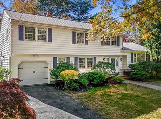 4 Dodge Rd, Marblehead, MA 01945