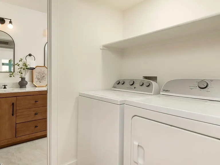 1880 E Morten Ave #111 — Photo 6