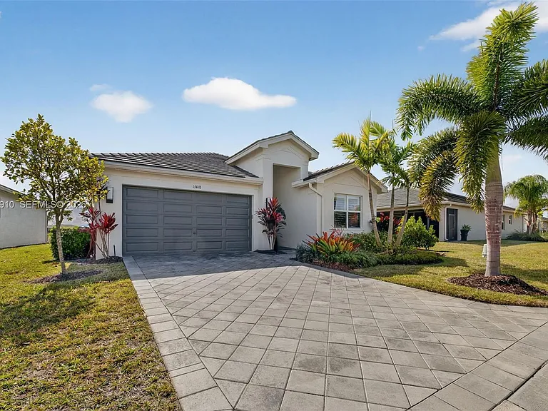 13468 SW Indigo Inlet Ln — Photo 2