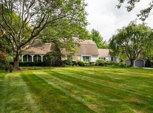 1 Button Cove Rd, Hingham, MA 02043