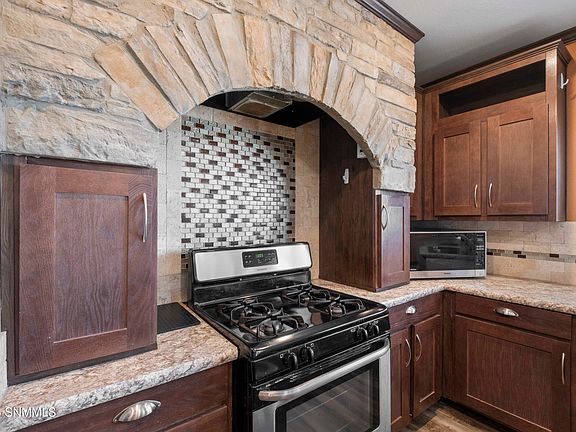 4th image of 632 Luna Azul Dr Space 2