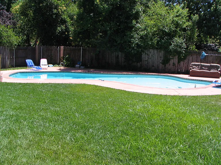 1740 Citrus Ave — Photo 2