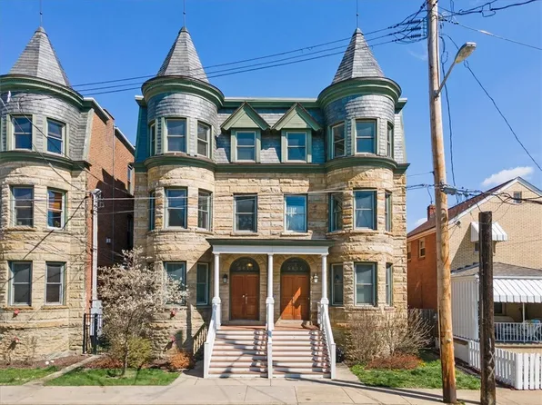 5813 Rippey St #B, Pittsburgh, PA 15206