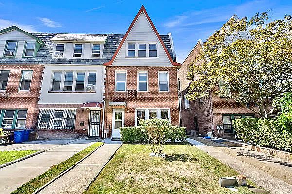 1st image of 68-14 Clyde St #2