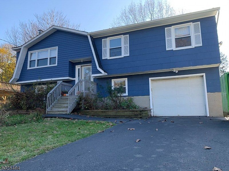 1st image of 5 Kimberly Ln