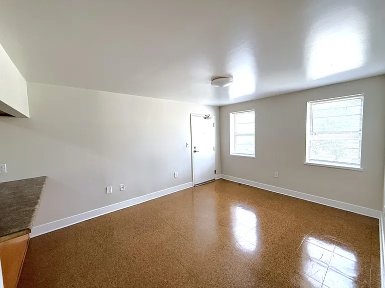 1408 Maiden Ln SW #93 — Photo 2