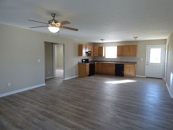 5th image of 1108 Barker Dr