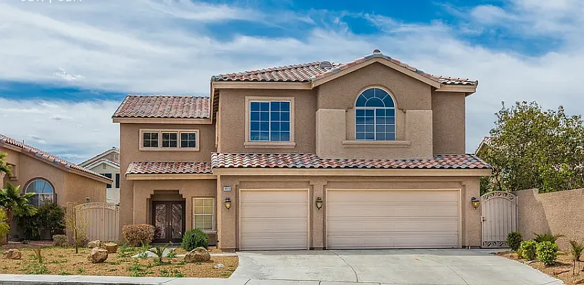 5 bed, 2947 sqft, $4,000 — Photo 2