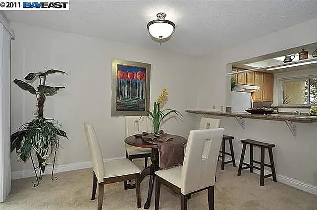 43115 Washington Cmn — Photo 4