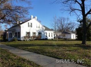 804 13th St, Highland, IL 62249