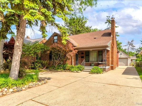 3015 Bembridge Rd, Royal Oak, MI 48073