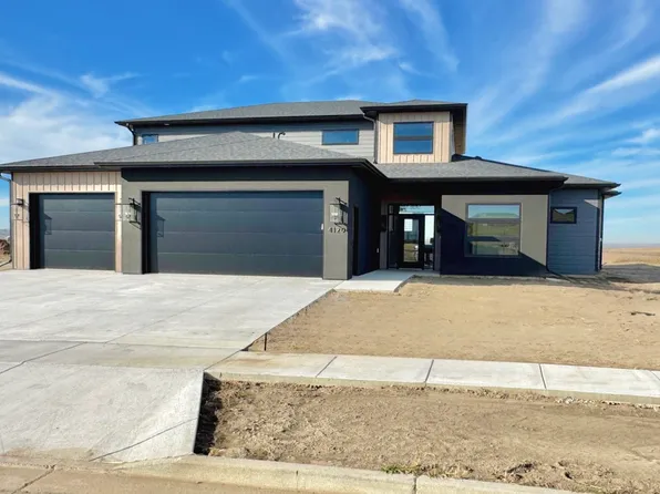 4120 Wrangler Ln, Bismarck, ND 58503